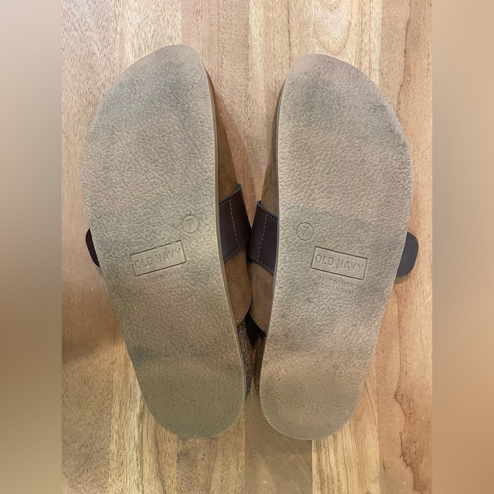 OLD NAVY Faux Suede Clogs with Adjustable Buckle 
Women Size 7 - Picture 9 of 12